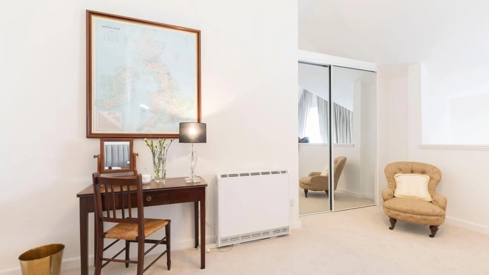 Thornton House Town Centre Free Car Park Apartment Cheltenham