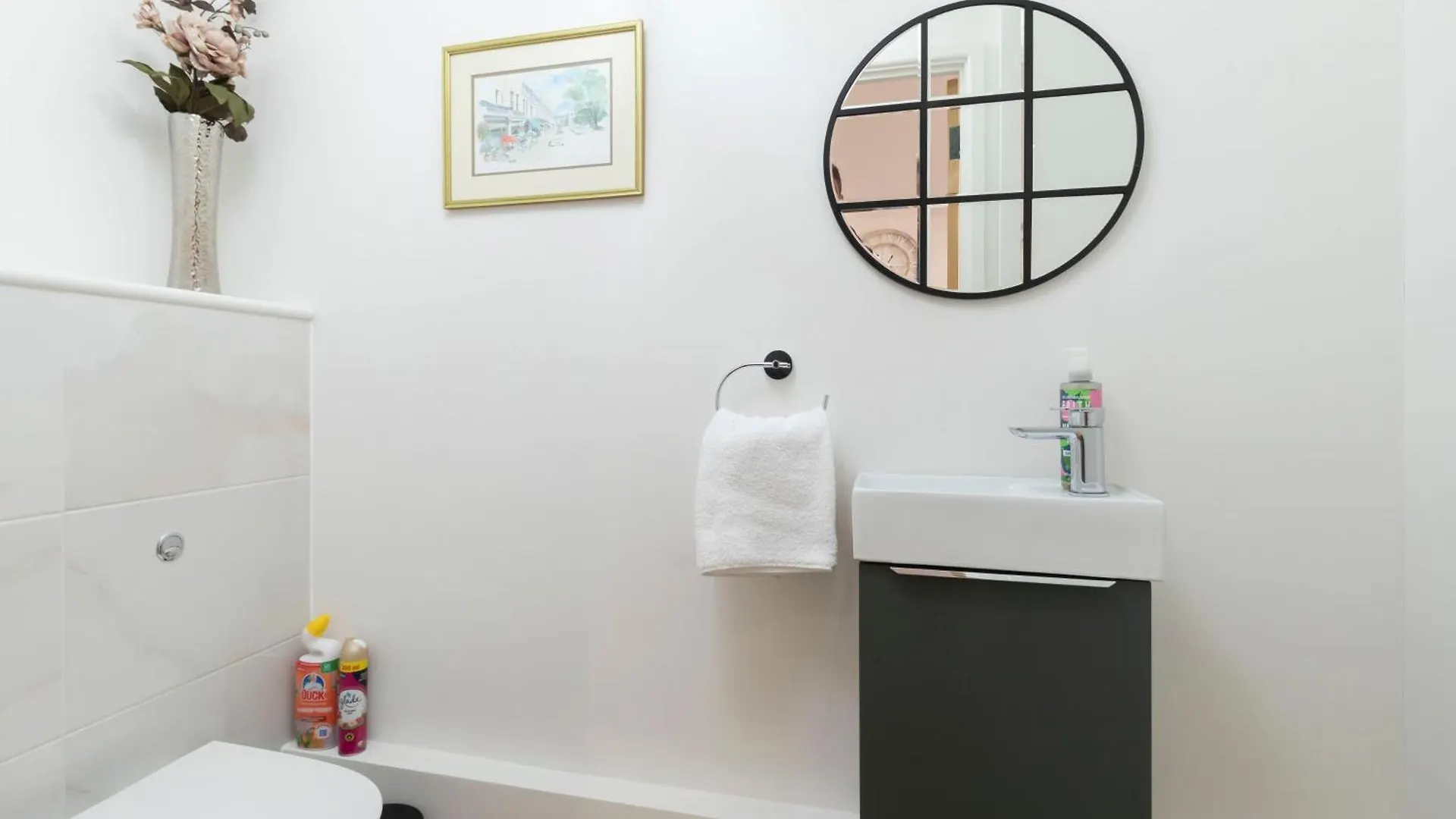 Thornton House Town Centre Free Car Park Apartment Cheltenham