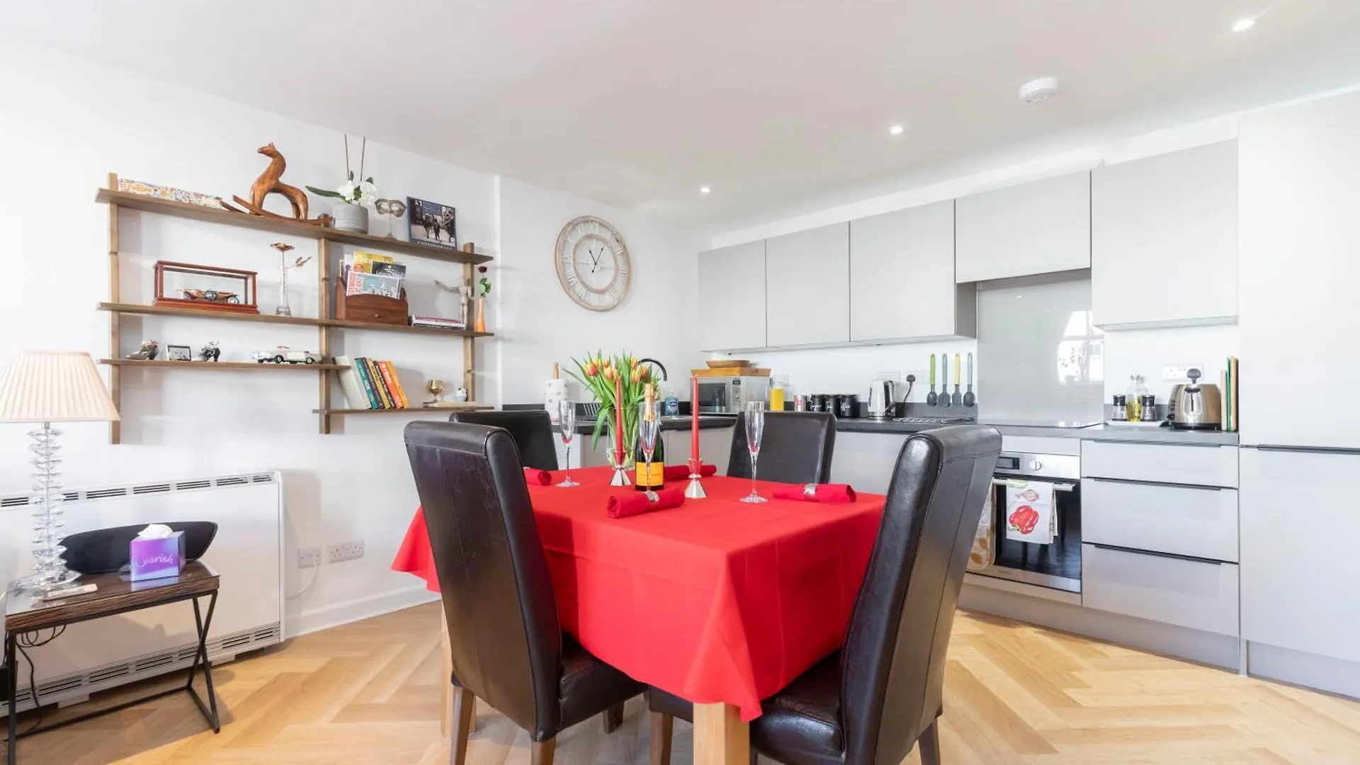 Thornton House Town Centre Free Car Park Apartment Cheltenham United Kingdom